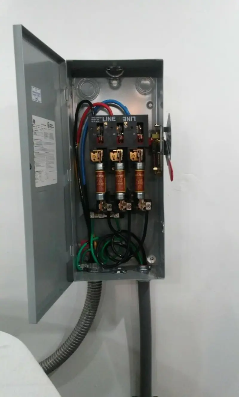 Three-phase disconnect switch installed for Electrical Wiring & Rewiring in Greenburgh
